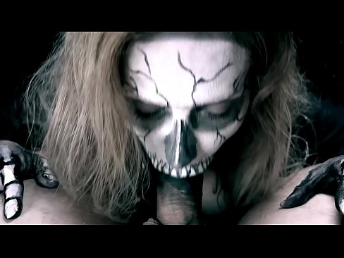 ❤️ Demon nga babaye nga nagsuso sa manok uban sa iyang itom nga baba ug gilamoy cum. ☑ Porno sa ceb.mrpornogratis.ru ☑